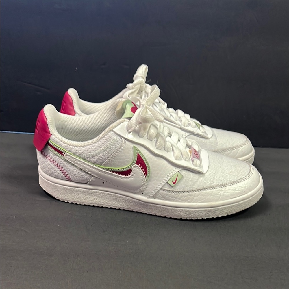 Nike Court Vision Low Top Premium Sneakers Womens Size 7 Valentine's Day Shoes